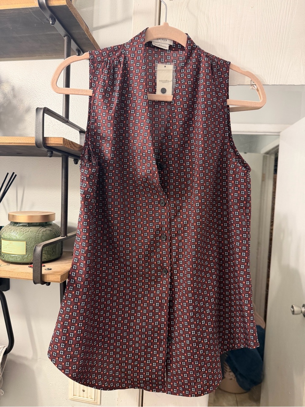 Sleeveless Printed Button-Front Top in Burgundy